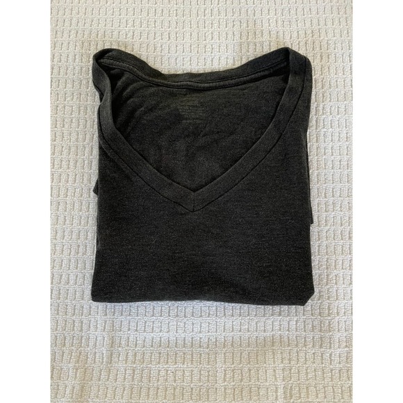 Captain Morgan Black Spiced Rum tee shirt womens medium - Picture 2 of 4